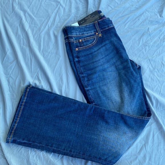 Wrangler Denim - Women’s Wrangler Retro Bootcut Jeans | 11/12x32 | New w/ Tags